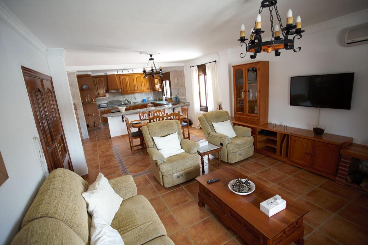 Casa De Las Montanas บิยานูเอวาเดลตราบูโก ภายนอก รูปภาพ